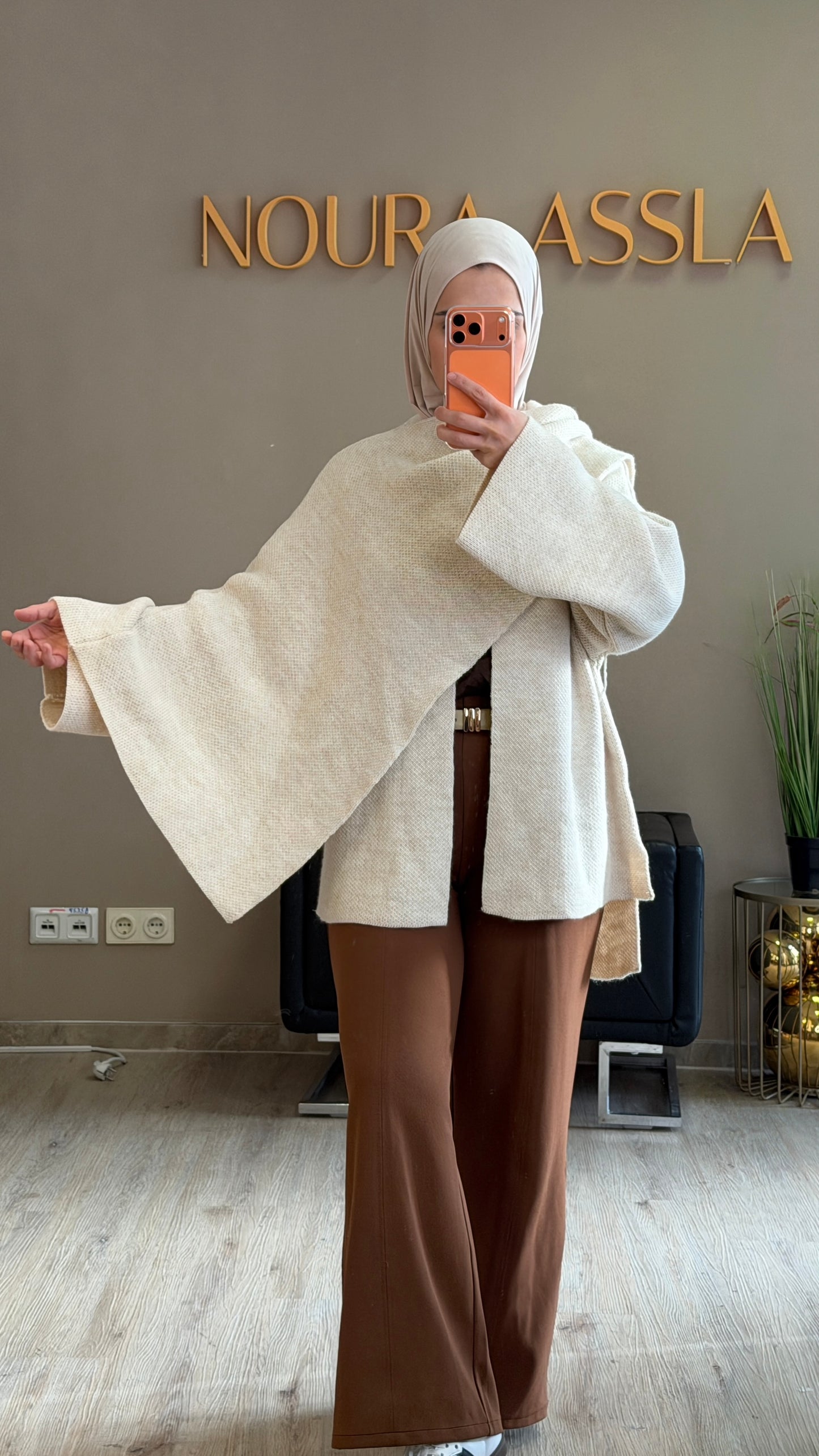 Cardigan mit integriertem Schal