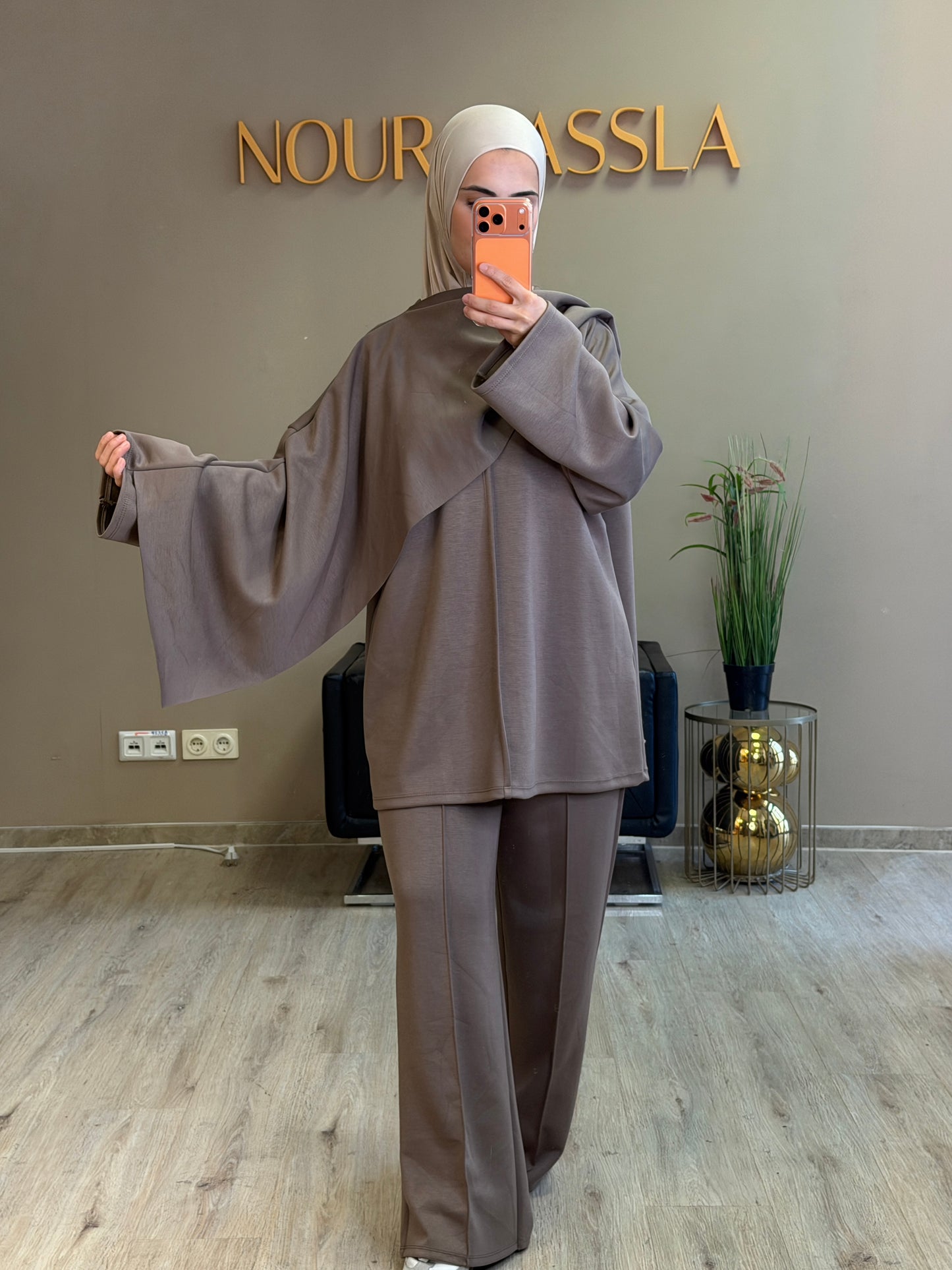 Zweiteiler mit integriertem Schal