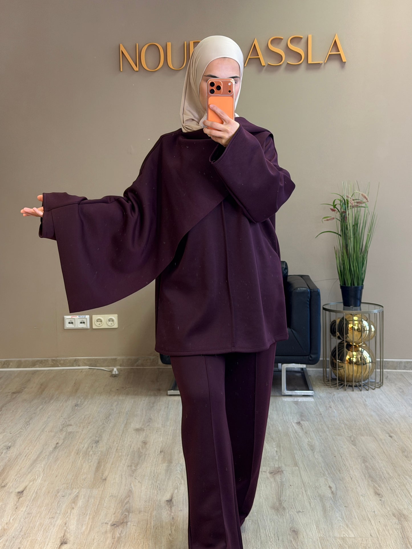 Zweiteiler mit integriertem Schal