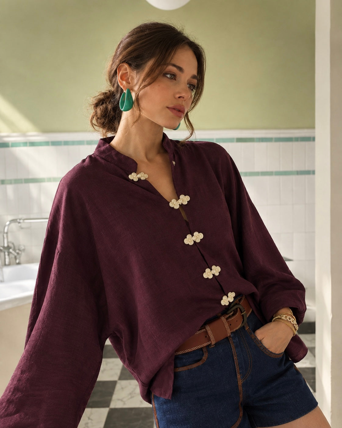Bluse mit Knöpfen