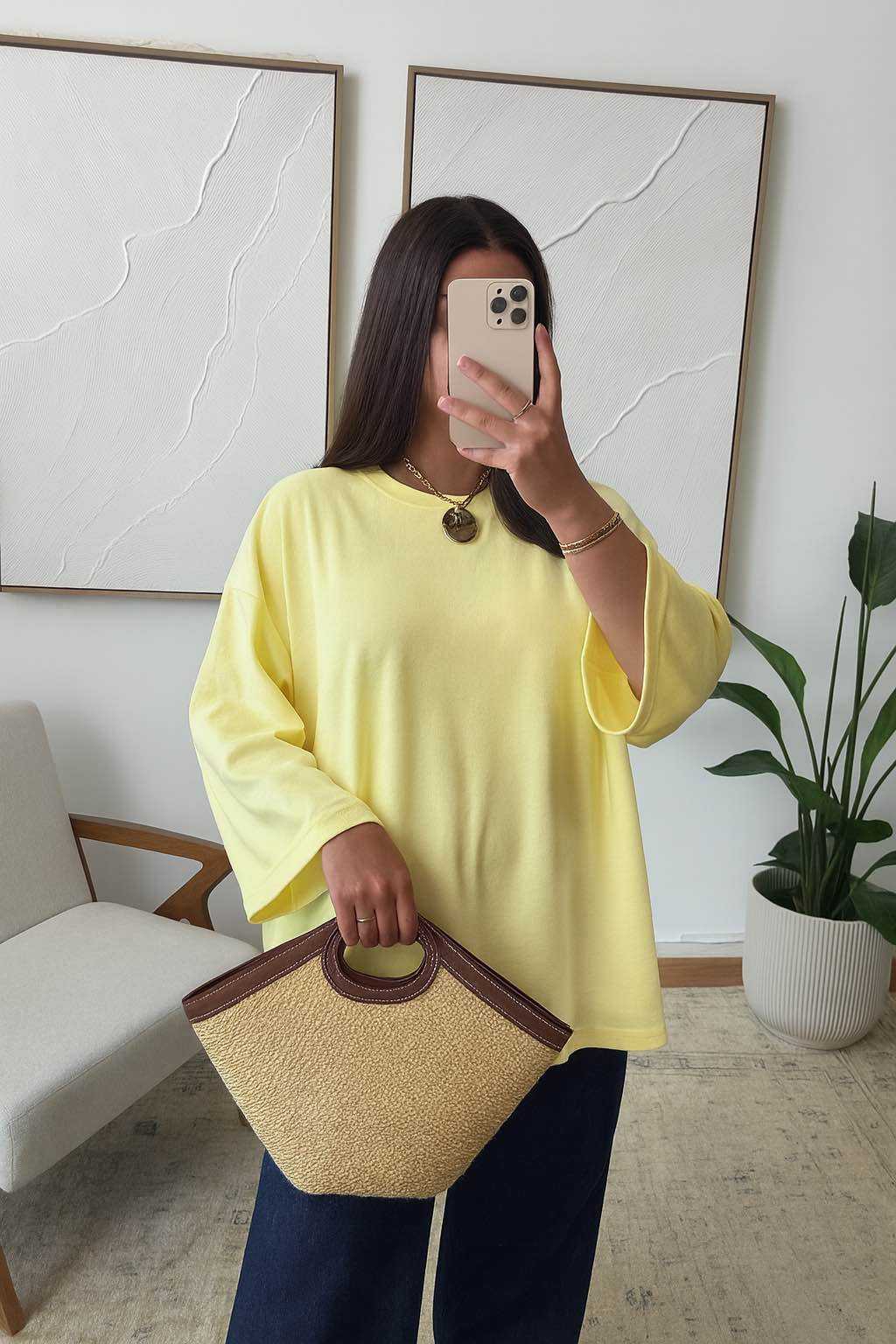 Basic T-Shirt